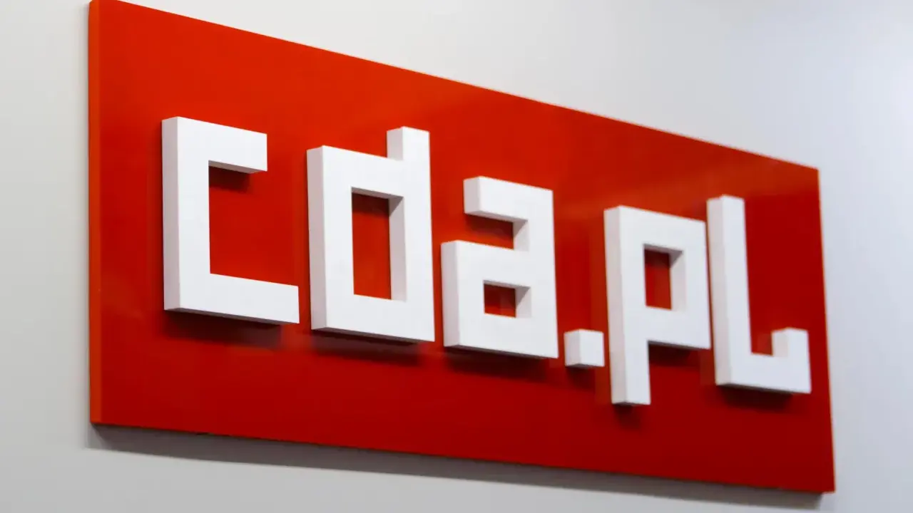 CDA czy Netflix: która platforma lepsza? Porównanie ofert, cen i opinii