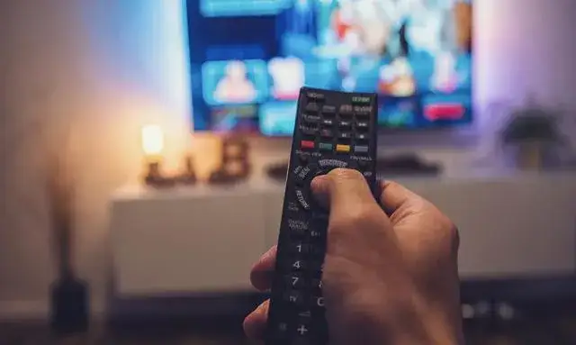 Zdjęcie CDA czy Netflix: która platforma lepsza? Porównanie ofert, cen i opinii